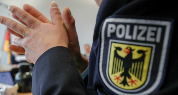 Allemagne: la police dit avoir déjoué un attentat à la bombe à la ricine