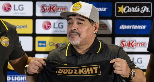 La vie du footballeur Diego Maradona bientôt en série