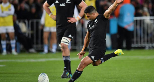 Rugby: les jeunes pousses néo-zélandaises battent largement le Japon