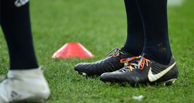 Rugby Homophobie: lacets arc-en-ciel pour Italiens et All Blacks en soutien à Gareth Thomas