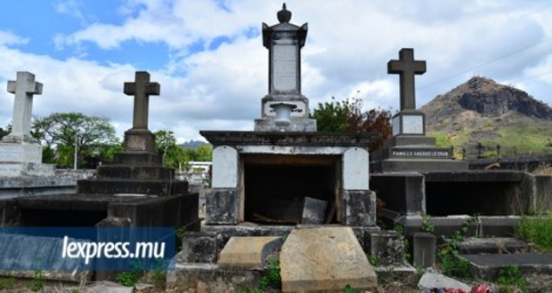 Au cimetière de Bois-Marchand: les pilleurs de tombes récidivent