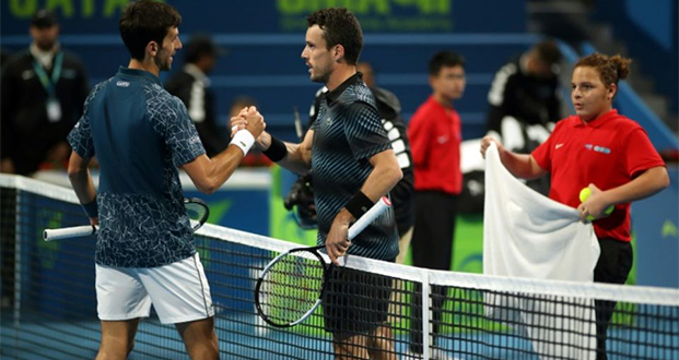 Tennis: Djokovic éliminé à Doha et remonté contre la presse