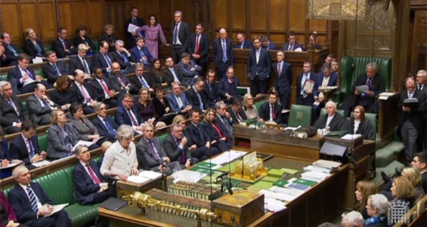 Le Parlement britannique prêt à rejeter l’accord de Brexit de Theresa May