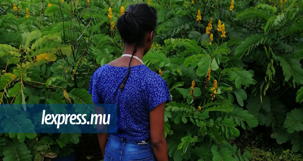 Abandonnée à la naissance, Emma, 22 ans, se construit une nouvelle vie