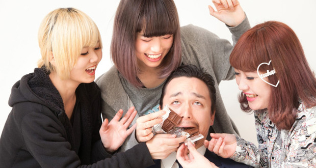 Saint-Valentin: forcer d’offrir du chocolat à leurs patrons, les japonaises se rebellent