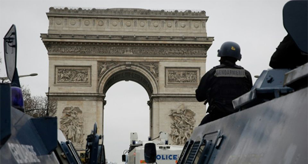 «Gilets jaunes»: manifestations interdites samedi sur les Champs-Elysées et ses abords