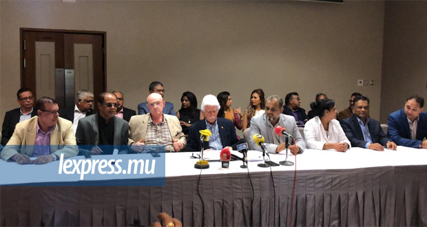 Paul Bérenger: «Mo ti diman Pravind Jugnauth revok li kom minis»