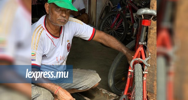 Centre-de-Flacq: Vijay Juggamah, un réparateur de vélos qui peine à trouver la relève