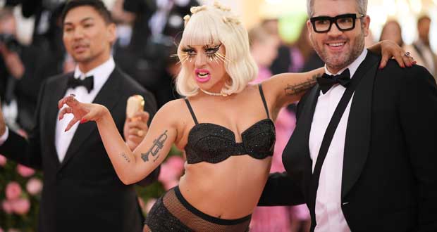 Derrière Lady Gaga, le gala du Met bascule dans la folie «Camp»