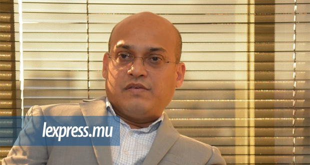 Soodesh Callichurn menacé: Altamess Emamdin passera la nuit en cellule