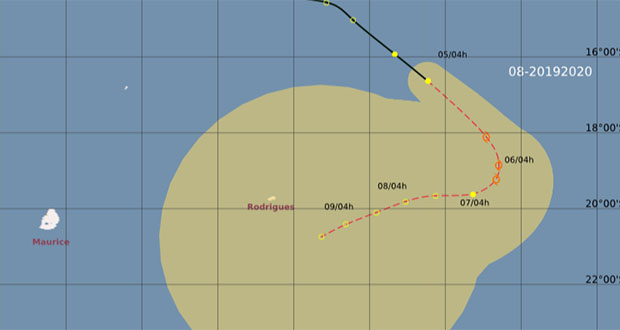 Tempête tropicale: Francisco rôde dans les parages