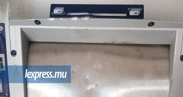 Mahébourg: il s’acharne sur un ATM pour subtiliser de l’argent