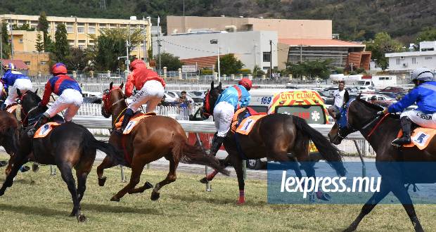 Chute spectaculaire du jockey Boutanive