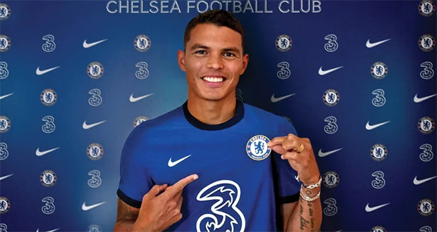 Transfert: l'ancien Parisien Thiago Silva signe à Chelsea pour un an