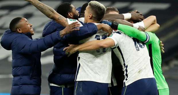Coupe de la Ligue anglaise - 8e de finale: Tottenham élimine Chelsea aux tirs au but