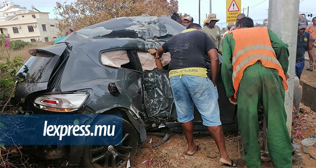 Accident mortel à Flic en Flac: un conducteur meurt contre un pylône