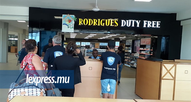 Fermeture de la boutique hors taxes à Rodrigues: des craintes de licenciement planent… 