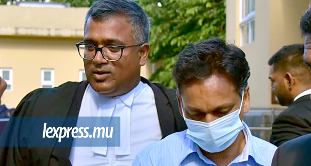 Enquête judiciaire: Me Ganessen Mooneesawmy accusé d’indiquer des réponses par des signes à Deepak Bonomally