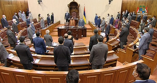 Parlement: le Covid-19 dominera la prochaine séance