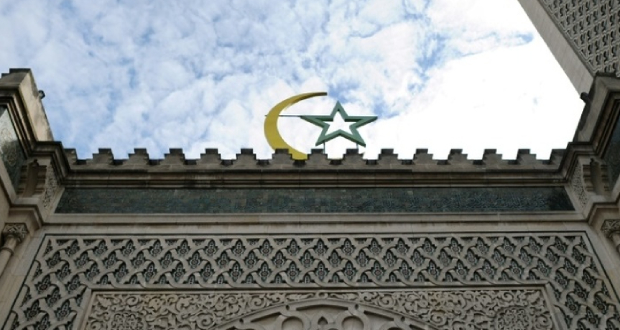 Le ramadan débutera mardi en France (Mosquée de Paris)