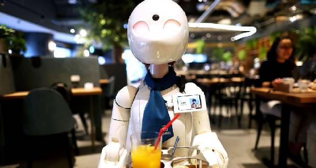 Handicap: à Tokyo, un café avec des robots fait le pari de l'inclusion