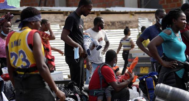 Colombie: les migrants haïtiens campent aux portes de la jungle du Darien