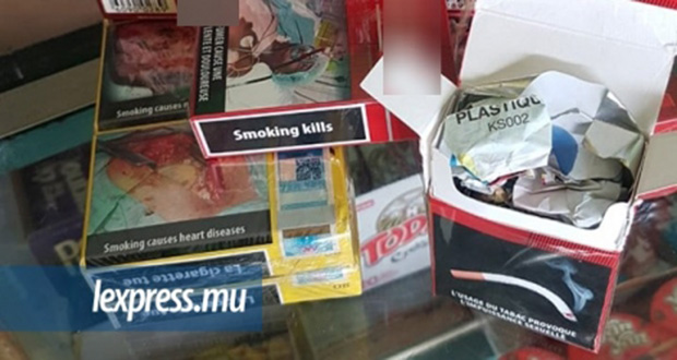 Ils vendaient des paquets de cigarettes remplis de papier journal, de cailloux… 