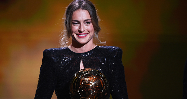 Football: Alexia Putellas remporte le 3e Ballon d'Or féminin