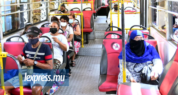 Transport en commun: les passagers moins nombreux dans les autobus