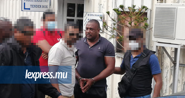 La Striking Team frappe encore: Bruneau Laurette arrêté hier pour trafic de drogue allégué