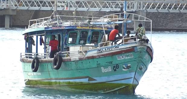 Bateau sri lankais intercepté: l’Imula et ses «migrants» en route vers La Réunion