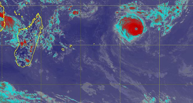 Cyclone: Freddy devrait passer à environ 175 km de Maurice dans la nuit du lundi 