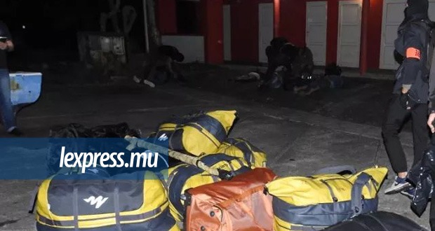 Trafic Maurice-Réunion: cinq suspects interpellés et un marin cerveau du trafic de 150 kg de zamal