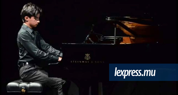 Portrait: l’autodidacte Noah Ramah devenu virtuose du piano