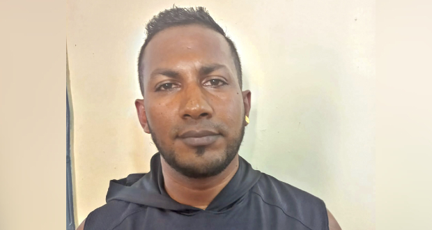 Vimen Sabapati: voitures, terrains, appartement et compagnies