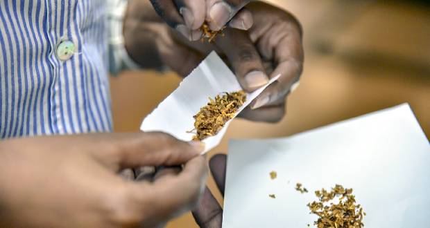 Pamplemousses: il vend de la drogue «pour roul lakwizinn»