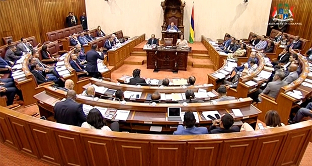 Hansard: le PM fait enlever les termes «Disgusting Liar» prononcés par le député Aumeer envers le ministre Jagutpal