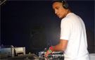 Patrice d''Avrincourt aux platines lors de la soirée Christmas Party au Racing Club