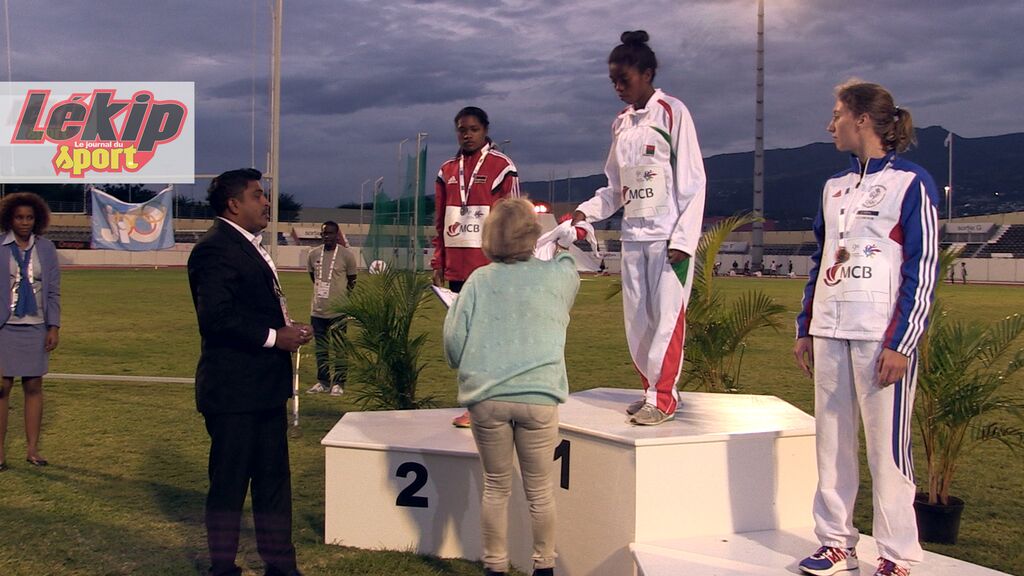 Le drapeau malgache arraché des mains d’un athlète sur le podium