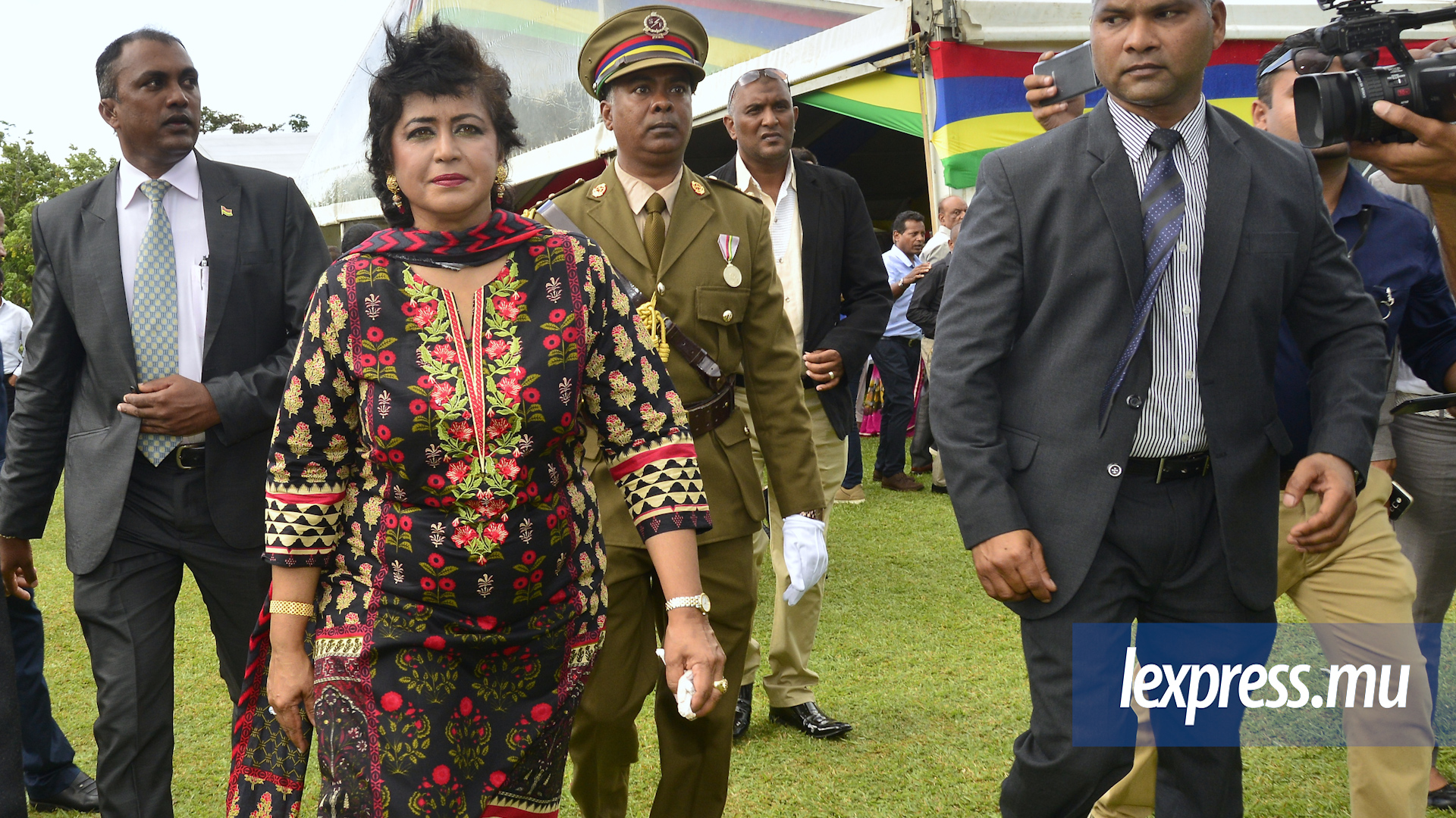 Garden Party: Ameenah Gurib-Fakim assure le show avec le sourire