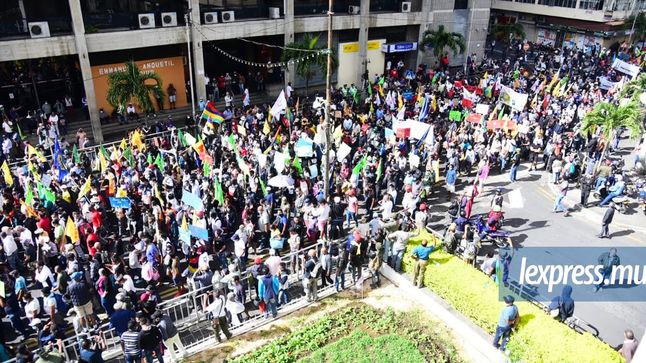 Konversasyon Solider: le poing levé à Port-Louis