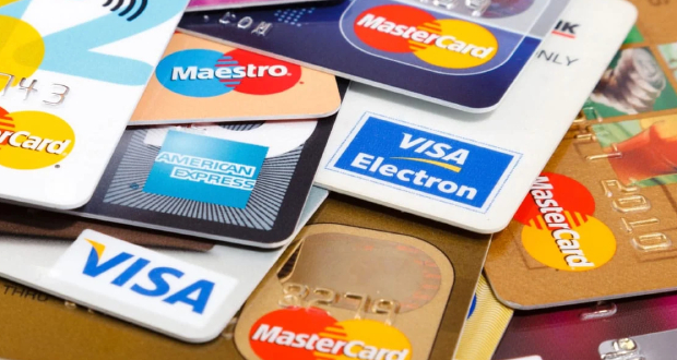 Baisse des frais sur les cartes bancaires