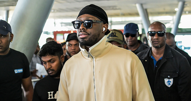 Dadju bien qu’arrivé à Maurice, ne chantera pas