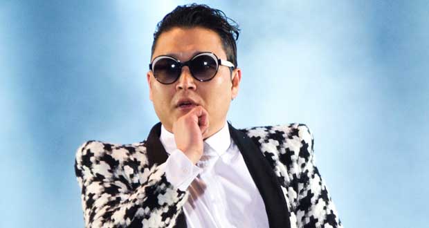 Le rappeur coréen Psy lance "Gentleman" devant 50.000 fans