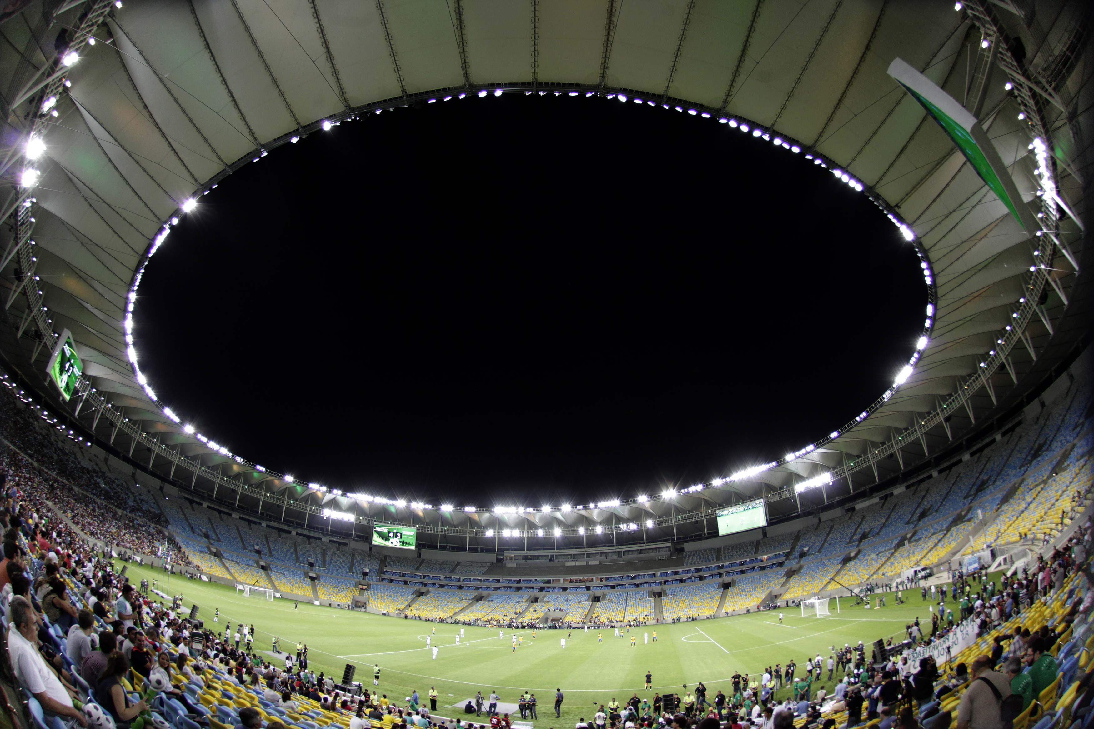 Brésil: le mythique Maracana renaît pour un test-clé en vue du Mondial-2014