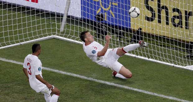 La Premier League aurait bientôt la technologie sur l’arbitrage
