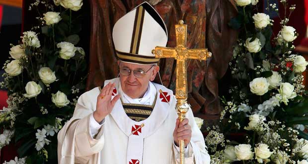 Le pape intronisé prône la défense des plus pauvres
