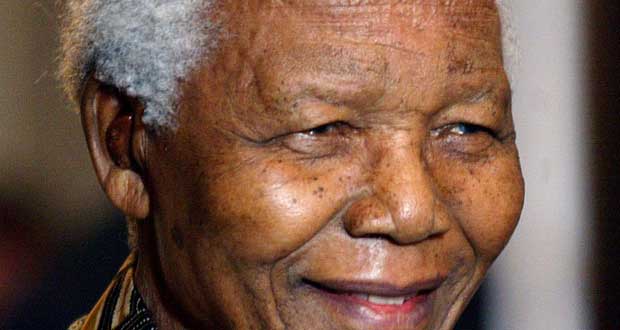 Nelson Mandela hospitalisé pour une infection pulmonaire