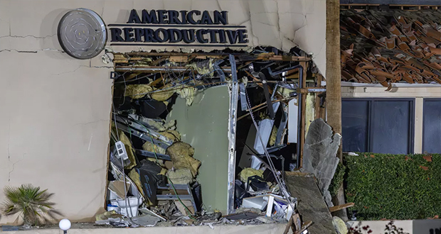 L'homme tué dans une explosion samedi en Californie était le poseur de bombe
