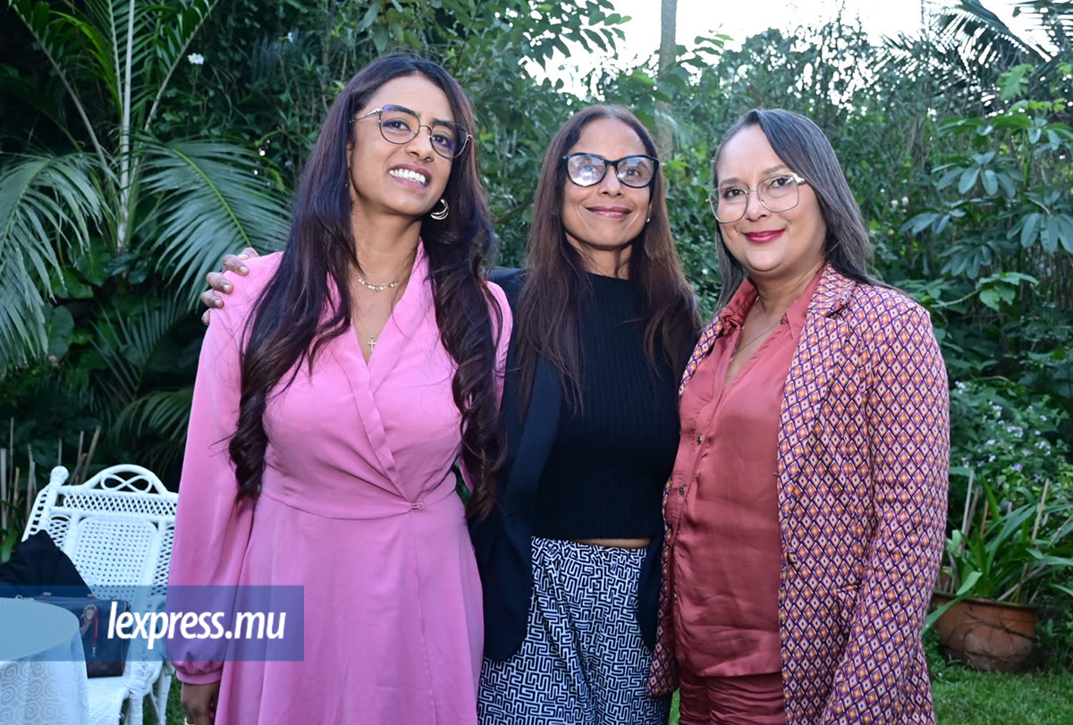 ■ Fabiola Sophie (Head of Corporate Communication, Beachcomber Resorts & Hotels) Sheila Ramsamy (Corporate Communication Manager) et Sonia Duval .(Hotel Manager, Canonnier Beachcomber)